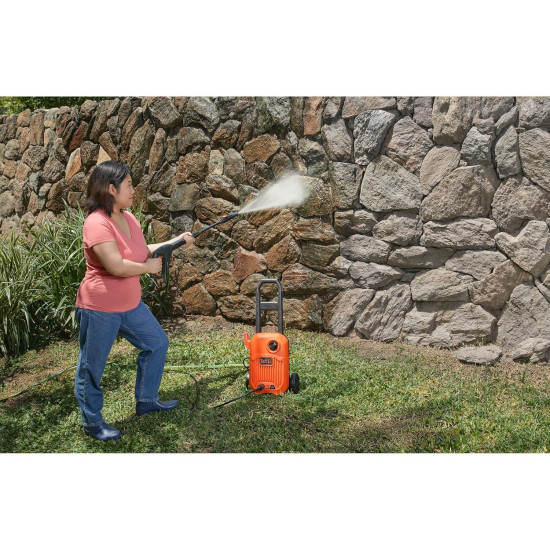 Black + Decker Bepw1750-In 1300W 1740 Psi 120 Bar Pressure Washer for Car Wash and Home Use (Red & Black)