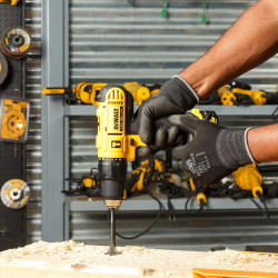 DEWALT DCD776S2 18V 13mm XR Lithium-Ion Cordless Hammer Drill/Driver with 2x1.5 Ah Batteries included (Yellow)