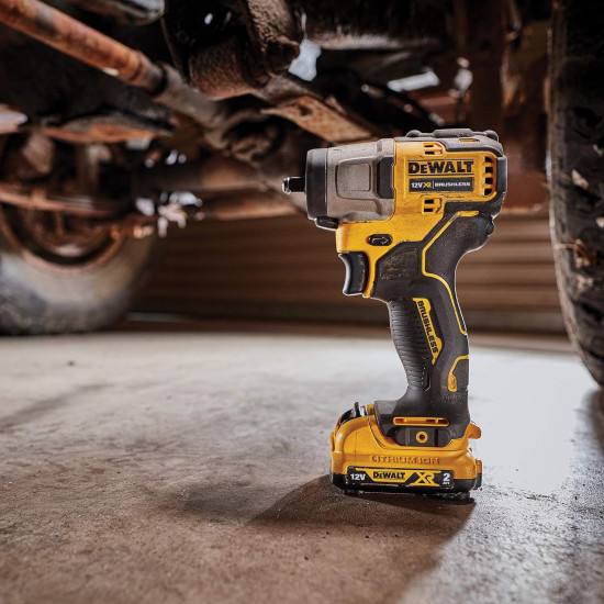 DEWALT DCF902D2-12V Li-ion Sub-Compact Series Cordless 3/8 Impact Wrench with Brushless Motor-2x2Ah Batteries Included