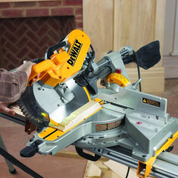 DEWALT DWS780-QS 1675Watt 305mm Compound Slide Mitre Saw with 60T TCT blade